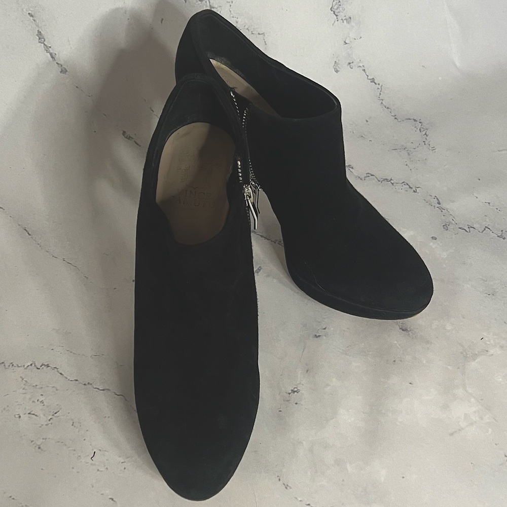 Vince Camuto Elvin Booties